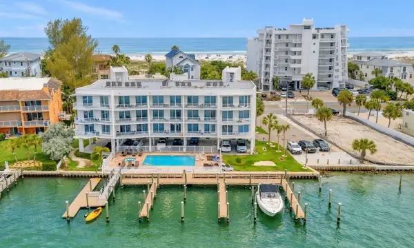 10091 Gulf Boulevard, Unit 202e, Treasure Island, FL, 33706