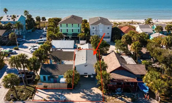 800 Gulf Boulevard, Unit 5, Indian Rocks Beach, FL, 33785