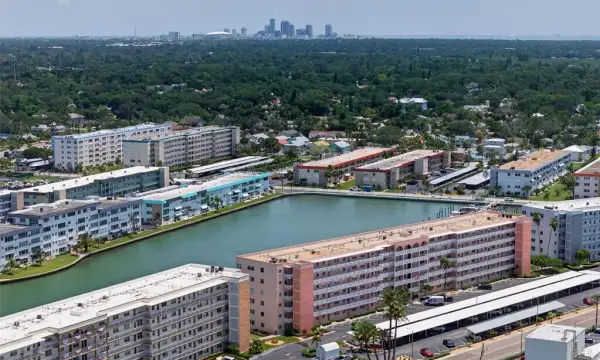 6025 Shore Boulevard S, Unit 602, Gulfport, FL, 33707