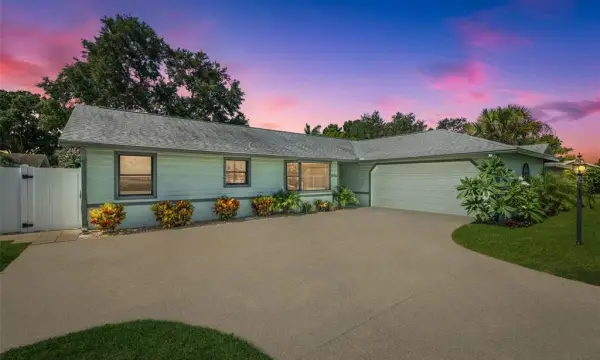 10752 126th Avenue, Largo, FL, 33778