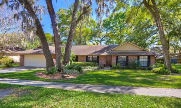 1101 Oakridge Manor Drive, Brandon, FL, 33511