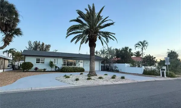 490 82nd Avenue, St Pete Beach, FL, 33706