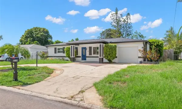 6116 52nd Avenue N, Kenneth City, FL, 33709