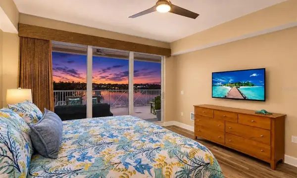 19519 Gulf Boulevard, Unit 202, Indian Shores, FL, 33785