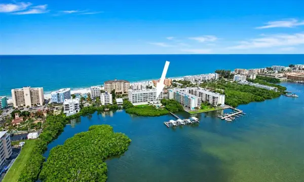 19519 Gulf Boulevard, Unit 202, Indian Shores, FL, 33785