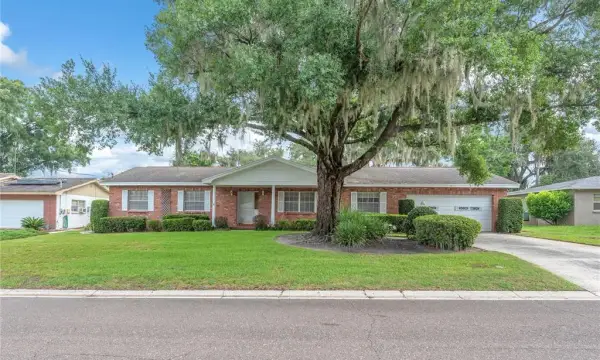 110 Ashbrook Drive, Brandon, FL, 33511