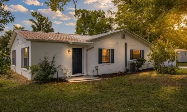 5207 10th Street, Zephyrhills, FL, 33542