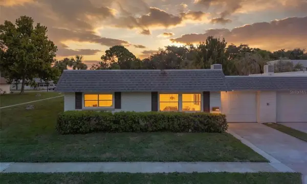908 Cara Drive, Unit 908, Largo, FL, 33771