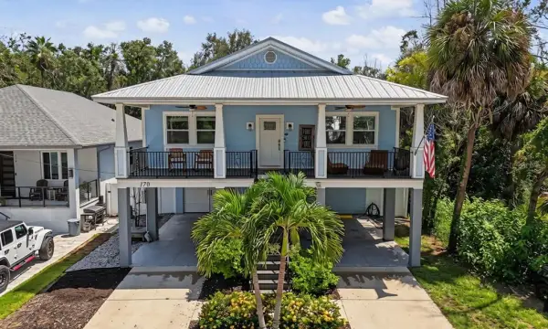 170 E Spruce Street, Tarpon Springs, FL, 34689