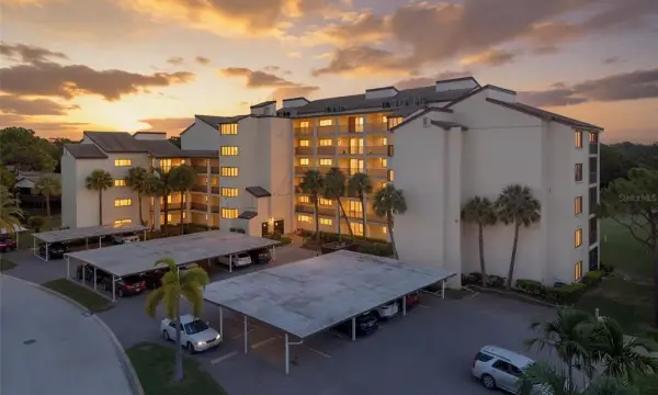 700 Starkey Road, Unit 323, Largo, FL, 33771