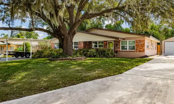 1205 W Camellia Drive, Brandon, FL, 33510