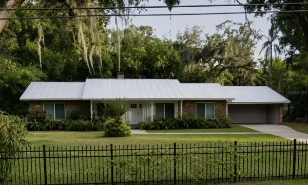 909 Tomlinson Drive, Lutz, FL, 33549