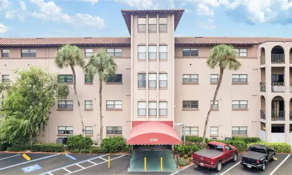 6150 Gulfport Boulevard S, Unit 202, Gulfport, FL, 33707