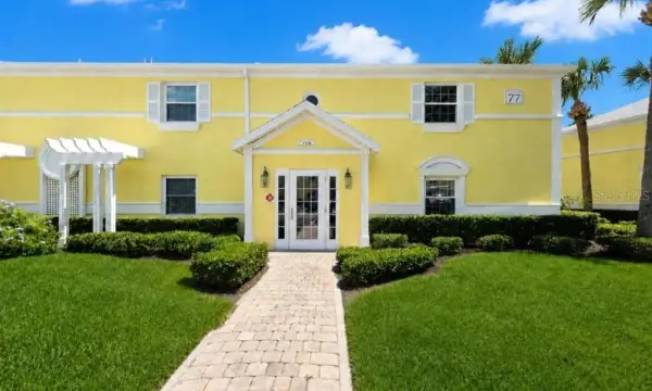 118 Pompano Drive SE, Unit B, St Petersburg, FL, 33705