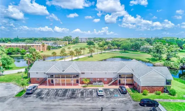 200 Country Club Drive, Unit 1501, Largo, FL, 33771