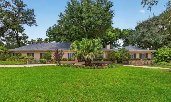 602 S Riverhills Drive, Temple Terrace, FL, 33617