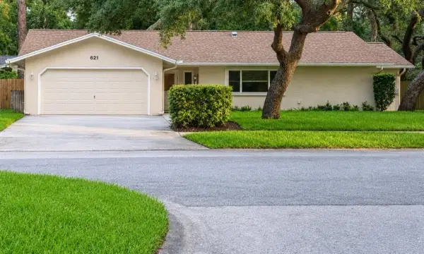 621 Timber Ln, Tarpon Springs, FL, 34689
