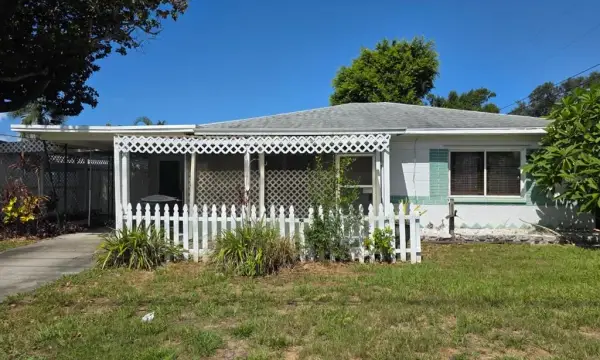 2015 58th Street S, Gulfport, FL, 33707