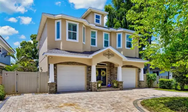 303 W Chapman Road, Lutz, FL, 33548