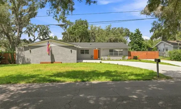 216 Amana Avenue, Brandon, FL, 33510