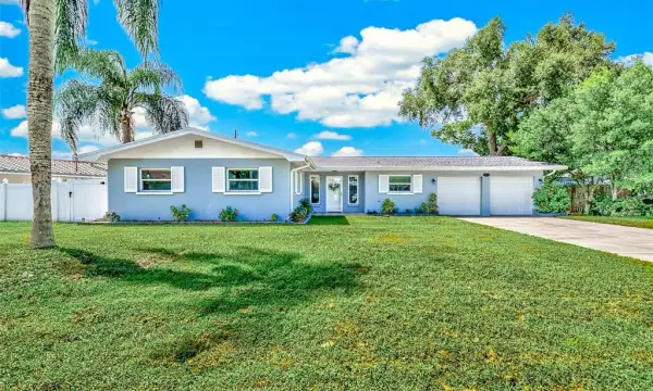 2165 Campus Drive, Clearwater, FL, 33764