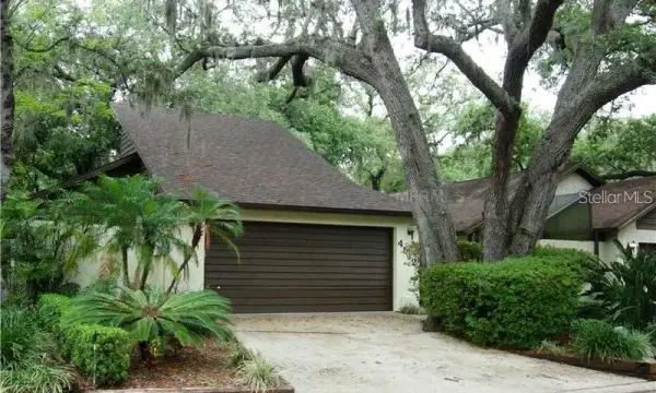 4512 Sweetwater Lake Drive, Unit 10, Tampa, FL, 33613