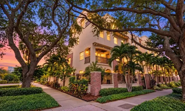 500 Beach Drive NE, St Petersburg, FL, 33701