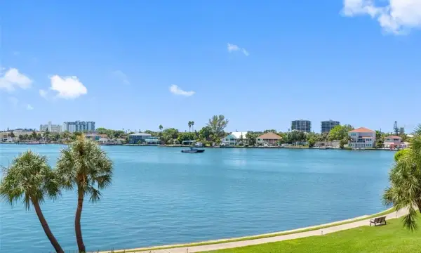 7912 Sailboat Key Boulevard S, Unit 201, South Pasadena, FL, 33707
