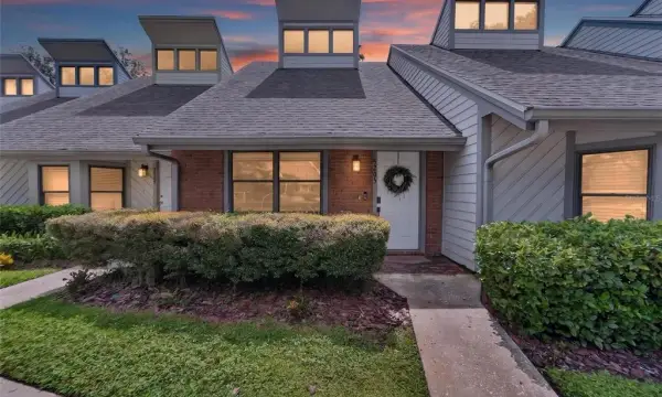5205 Oak Charter Court, Temple Terrace, FL, 33617