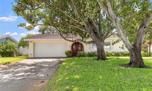 6232 43rd Avenue N, Kenneth City, FL, 33709
