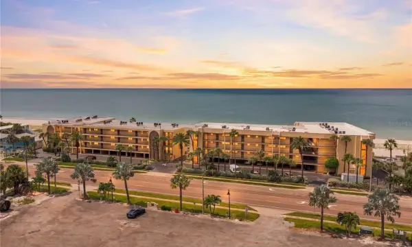 3500 Gulf Boulevard, Unit 217, Belleair Beach, FL, 33786