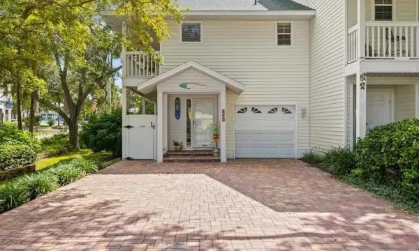 679 Broadway, Dunedin, FL, 34698