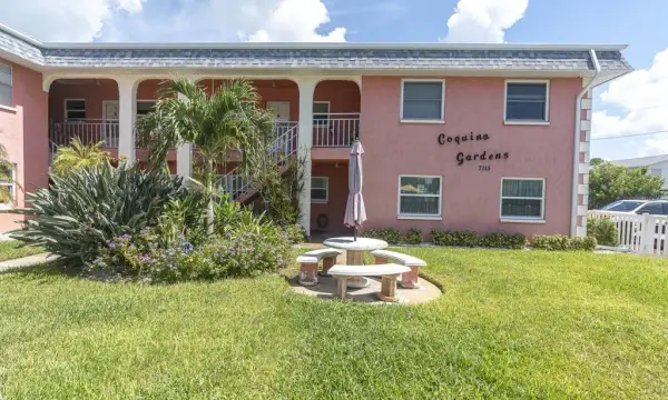 7115 Coquina Way, Unit 4, St Pete Beach, FL, 33706