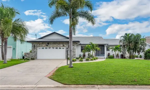 743 Kingston Court, Apollo Beach, FL, 33572
