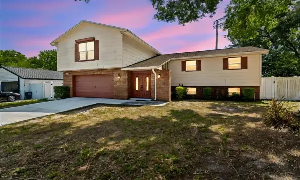2620 Giant Place, Seffner, FL, 33584
