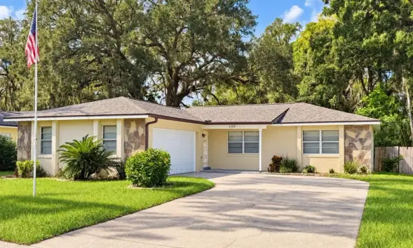 1122 Estatewood Drive, Brandon, FL, 33510