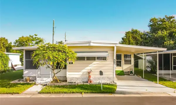 10118 N Lake Drive, Unit 30, Largo, FL, 33773