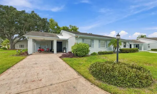 427 Gladstone Place, Unit 89, Sun City Center, FL, 33573