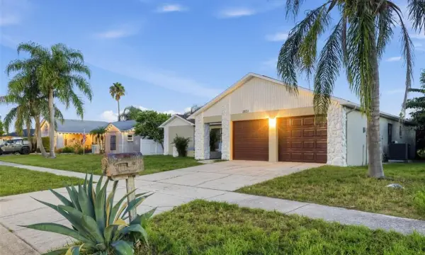 2831 Blossom Lake, Holiday, FL, 34691