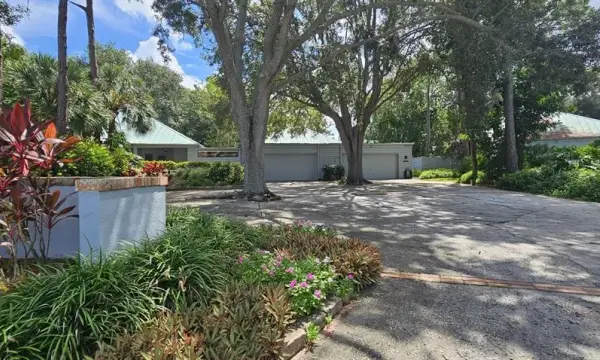 10495 Longwood Drive, Largo, FL, 33777