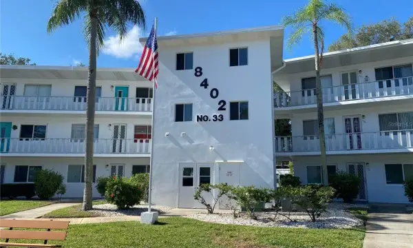 8402 111th Street, Unit 106, Seminole, FL, 33772