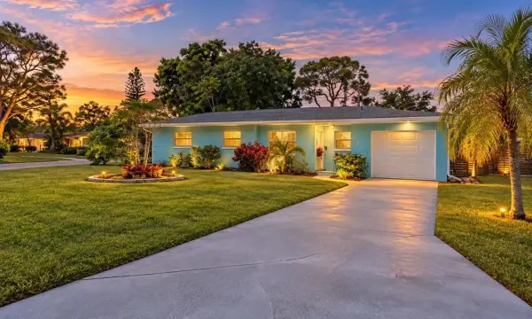 2101 68th Avenue S, St Petersburg, FL, 33712
