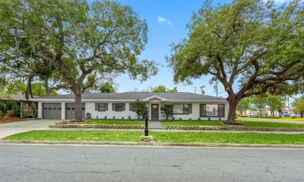 1005 Apache Trail, Clearwater, FL, 33755