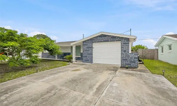 5334 Casino Drive, Holiday, FL, 34690
