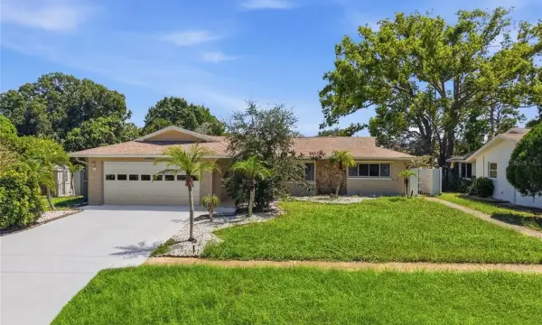 1403 Garden Avenue, Tarpon Springs, FL, 34689