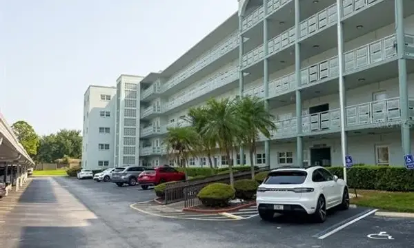 5623 80th Street N, Unit 415, St Petersburg, FL, 33709